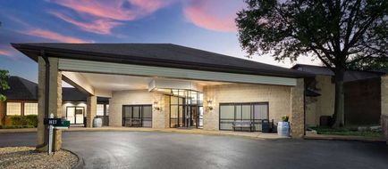 Baymont Inn & Suites Exterior