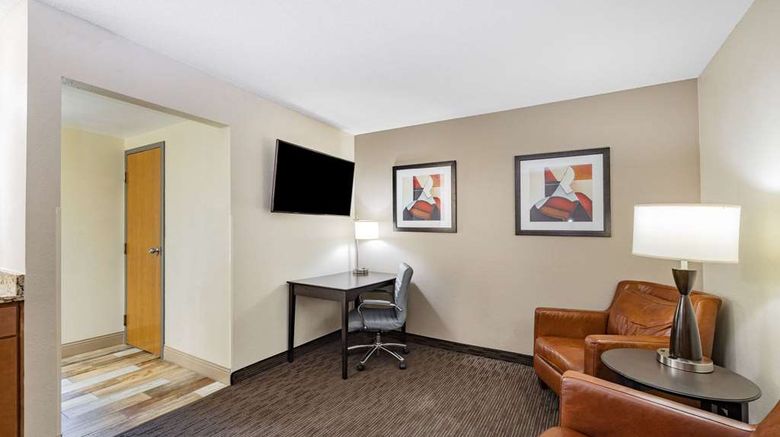 <b>AmericInn by Wyndham Apple Valley Suite</b>. Images powered by <a href="https://iceportal.shijigroup.com/" title="IcePortal" target="_blank">IcePortal</a>.