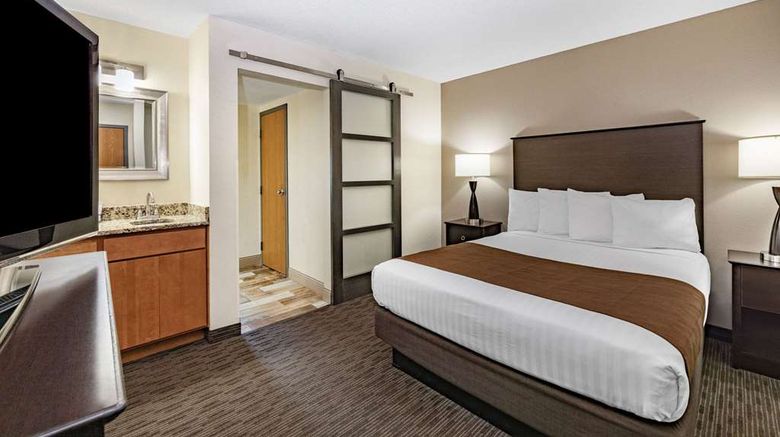 <b>AmericInn by Wyndham Apple Valley Suite</b>. Images powered by <a href="https://iceportal.shijigroup.com/" title="IcePortal" target="_blank">IcePortal</a>.
