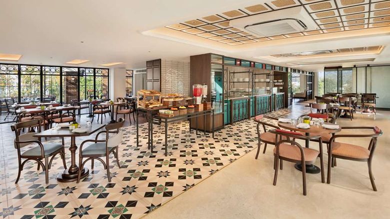 <b>Hyatt Centric Rajpur Road Dehradun Restaurant</b>. Images powered by <a href="https://iceportal.shijigroup.com/" title="IcePortal" target="_blank">IcePortal</a>.
