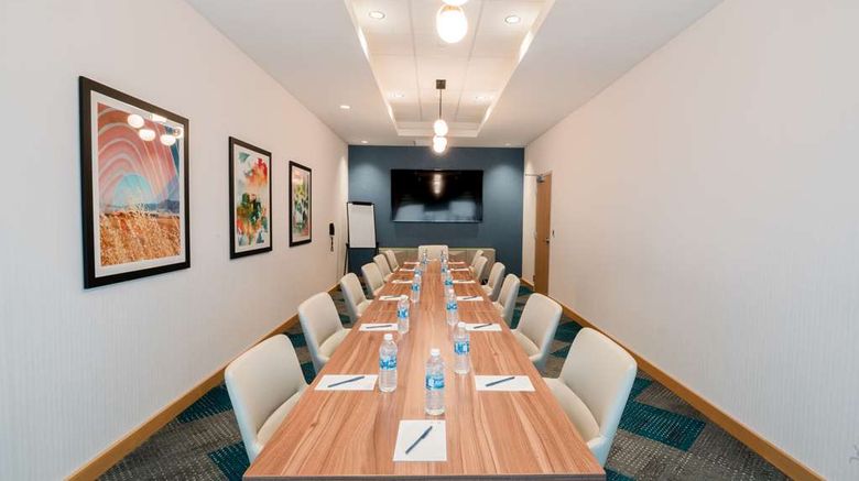 <b>Hyatt Place Sacramento Intl Airport Meeting</b>. Images powered by <a href="https://iceportal.shijigroup.com/" title="IcePortal" target="_blank">IcePortal</a>.