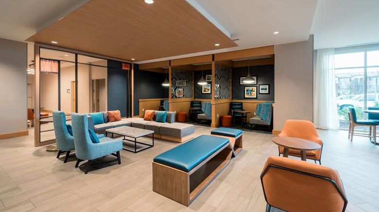 <b>Hyatt Place Sacramento Intl Airport Lobby</b>. Images powered by <a href="https://iceportal.shijigroup.com/" title="IcePortal" target="_blank">IcePortal</a>.