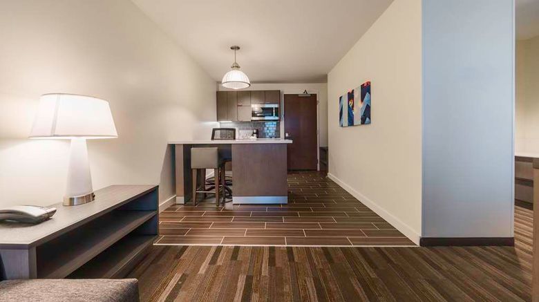 <b>Hyatt Place Sacramento Intl Airport Suite</b>. Images powered by <a href="https://iceportal.shijigroup.com/" title="IcePortal" target="_blank">IcePortal</a>.