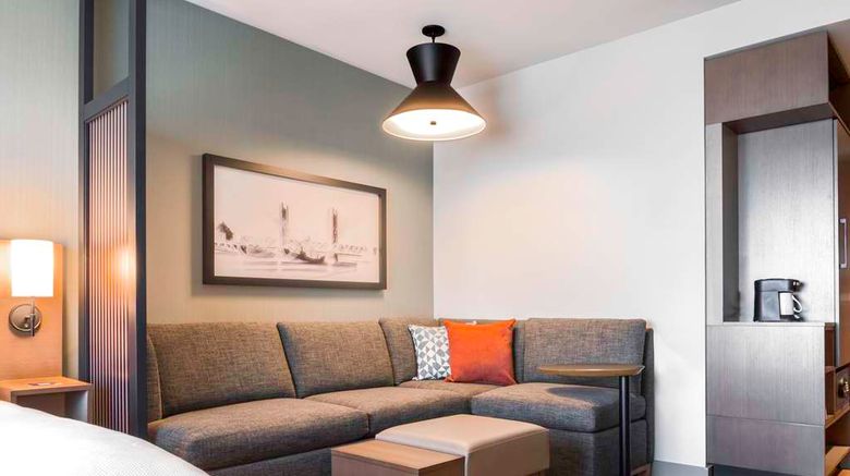 <b>Hyatt House Sacramento Airport/Natomas Room</b>. Images powered by <a href="https://iceportal.shijigroup.com/" title="IcePortal" target="_blank">IcePortal</a>.