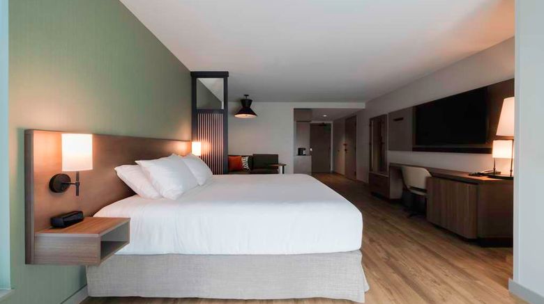 <b>Hyatt House Sacramento Airport/Natomas Room</b>. Images powered by <a href="https://iceportal.shijigroup.com/" title="IcePortal" target="_blank">IcePortal</a>.