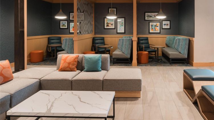 Hyatt House Sacramento Airport/Natomas Lobby