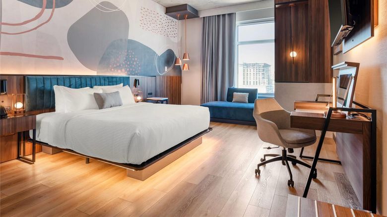 <b>Cambria Hotel Nashville Midtown Room</b>. Images powered by <a href="https://iceportal.shijigroup.com/" title="IcePortal" target="_blank">IcePortal</a>.
