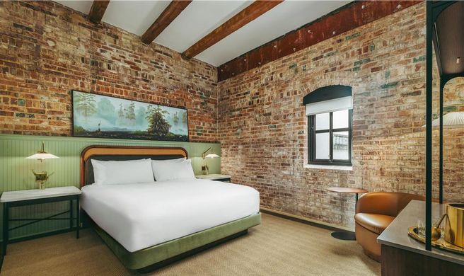 Hotel Monroe Tapestry Room