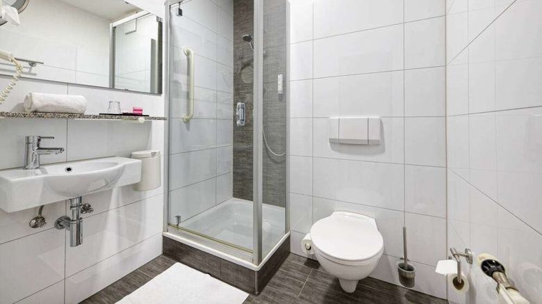 <b>Cascada Central Hotel Rheine Room</b>. Images powered by <a href="https://iceportal.shijigroup.com/" title="IcePortal" target="_blank">IcePortal</a>.