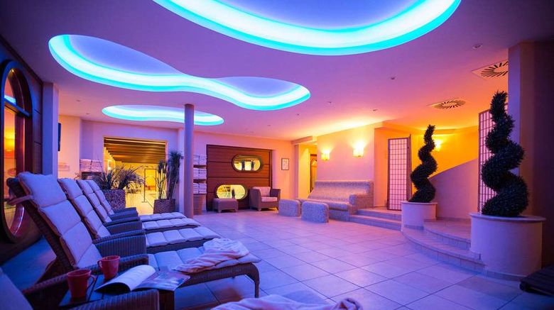<b>Romantik Hotel Fuchsbau Spa</b>. Images powered by <a href="https://iceportal.shijigroup.com/" title="IcePortal" target="_blank">IcePortal</a>.
