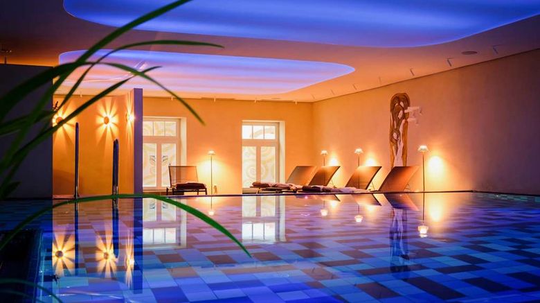 <b>Romantik Jugendstilhotel Bellevue Pool</b>. Images powered by <a href="https://iceportal.shijigroup.com/" title="IcePortal" target="_blank">IcePortal</a>.