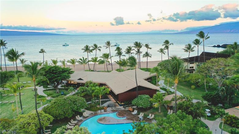 <b>Outrigger Kaanapali Beach Resort Pool</b>. Images powered by <a href="https://iceportal.shijigroup.com/" title="IcePortal" target="_blank">IcePortal</a>.