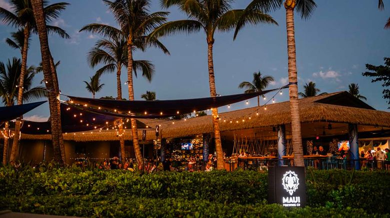 <b>Outrigger Kaanapali Beach Resort Restaurant</b>. Images powered by <a href="https://iceportal.shijigroup.com/" title="IcePortal" target="_blank">IcePortal</a>.