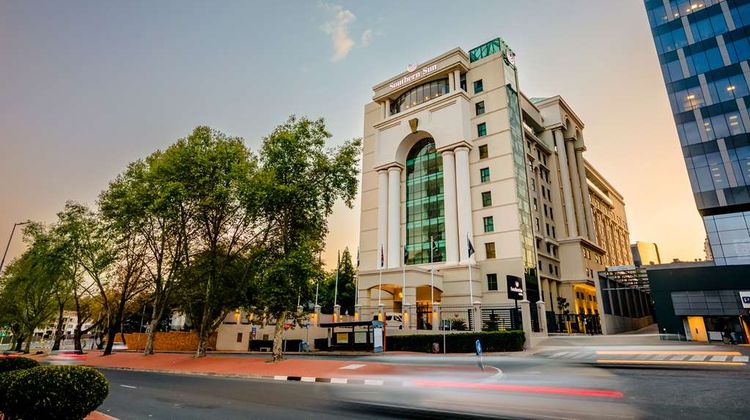 Southern Sun Sandton Exterior