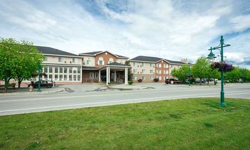 Wingate by Wyndham Downtown-Ship Creek