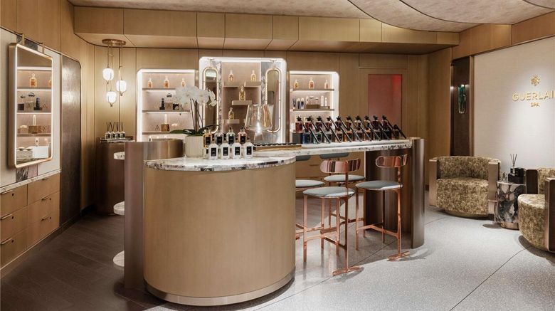 <b>Raffles Boston Back Bay Hotel Spa</b>. Images powered by <a href="https://iceportal.shijigroup.com/" title="IcePortal" target="_blank">IcePortal</a>.
