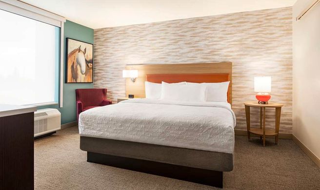 Home2 Suites by Hilton Cheyenne Room