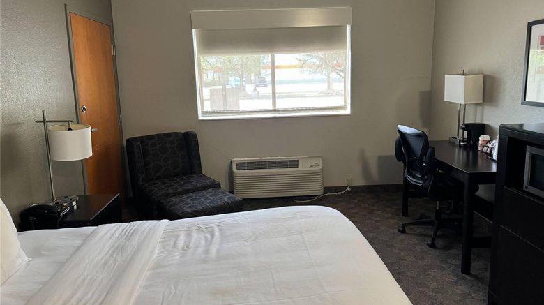 <b>Comfort Inn Huntington Room</b>. Images powered by <a href="https://iceportal.shijigroup.com/" title="IcePortal" target="_blank">IcePortal</a>.