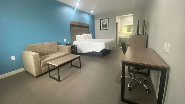 Baymont by Wyndham Freeport Room