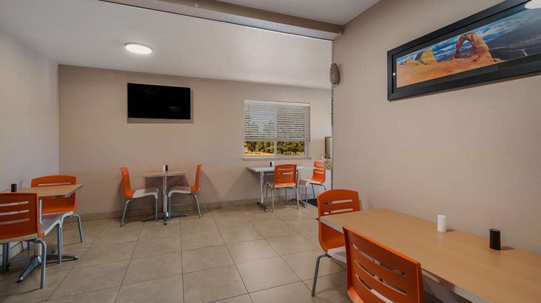 <b>SureStay by Best Western Williams Grand Restaurant</b>. Images powered by <a href="https://iceportal.shijigroup.com/" title="IcePortal" target="_blank">IcePortal</a>.