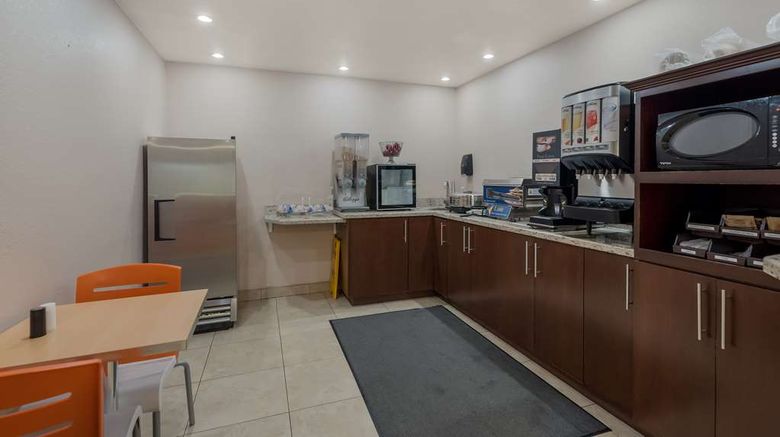 <b>SureStay by Best Western Williams Grand Restaurant</b>. Images powered by <a href="https://iceportal.shijigroup.com/" title="IcePortal" target="_blank">IcePortal</a>.