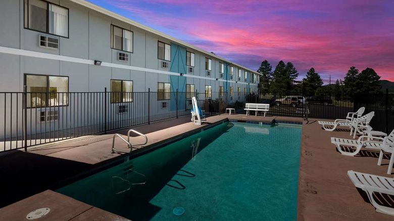 <b>SureStay by Best Western Williams Grand Pool</b>. Images powered by <a href="https://iceportal.shijigroup.com/" title="IcePortal" target="_blank">IcePortal</a>.