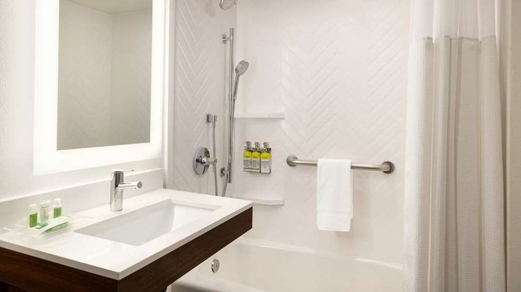 DoubleTree by Hilton Fort Worth South Room