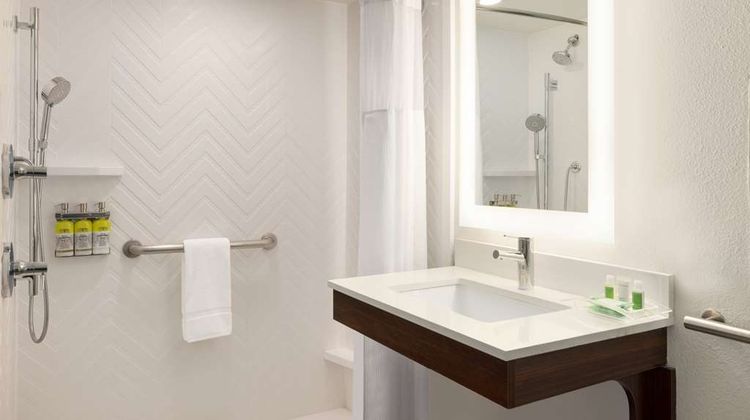 DoubleTree by Hilton Fort Worth South Room