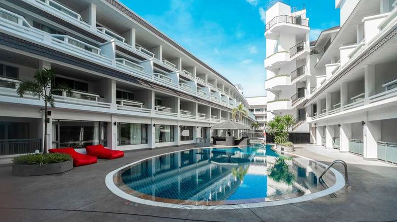 <b>Radisson RED Phuket Patong Beach Pool</b>. Images powered by <a href="https://iceportal.shijigroup.com/" title="IcePortal" target="_blank">IcePortal</a>.