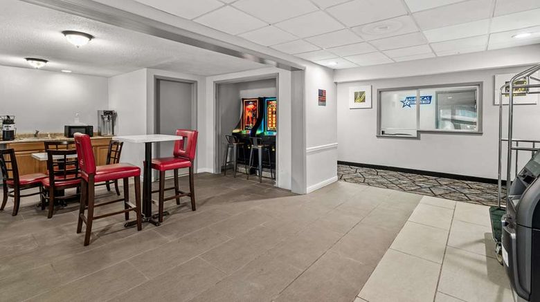 <b>Americas Best Value Inn Carlisle Lobby</b>. Images powered by <a href="https://iceportal.shijigroup.com/" title="IcePortal" target="_blank">IcePortal</a>.