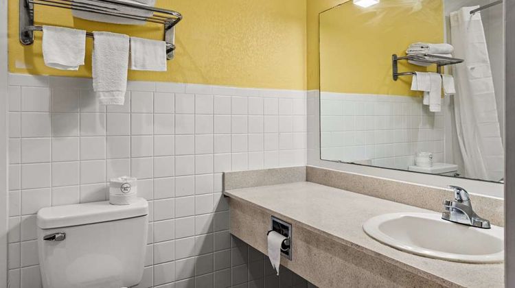 Americas Best Value Inn Carlisle Room