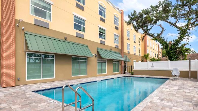 <b>Comfort Stes St Augustine Historic Dist Pool</b>. Images powered by <a href="https://iceportal.shijigroup.com/" title="IcePortal" target="_blank">IcePortal</a>.