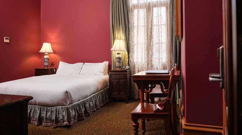 <b>Craig's Royal Hotel Room</b>. Images powered by <a href="https://iceportal.shijigroup.com/" title="IcePortal" target="_blank">IcePortal</a>.