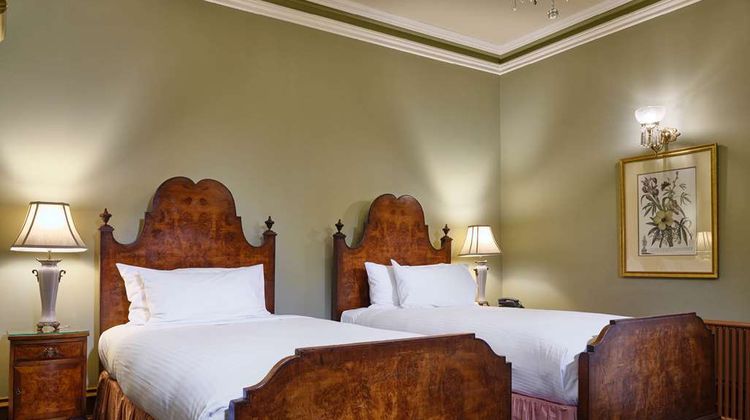 Craig's Royal Hotel Room