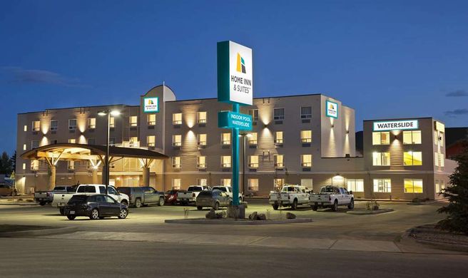 Home Inn & Suites Lloydminster Exterior