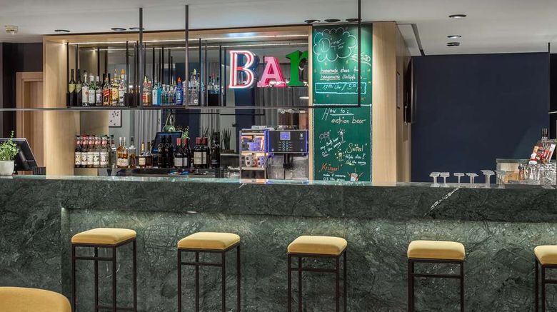 <b>AZIMUT Hotel Vienna Lobby</b>. Images powered by <a href="https://iceportal.shijigroup.com/" title="IcePortal" target="_blank">IcePortal</a>.