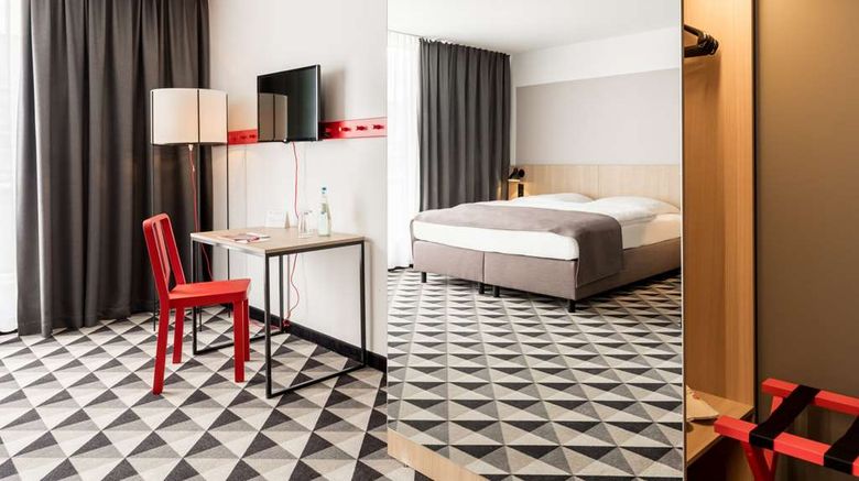 <b>AZIMUT Hotel Vienna Room</b>. Images powered by <a href="https://iceportal.shijigroup.com/" title="IcePortal" target="_blank">IcePortal</a>.