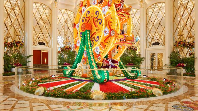 <b>MGM COTAI Lobby</b>. Images powered by <a href="https://iceportal.shijigroup.com/" title="IcePortal" target="_blank">IcePortal</a>.