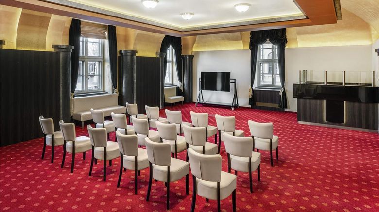 <b>Mercure Magyar Kiraly Hotel Meeting</b>. Images powered by <a href="https://iceportal.shijigroup.com/" title="IcePortal" target="_blank">IcePortal</a>.