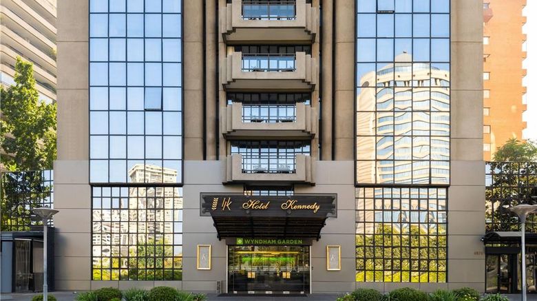 <b>Wyndham Garden Santiago Kennedy Hotel Exterior</b>. Images powered by <a href="https://iceportal.shijigroup.com/" title="IcePortal" target="_blank">IcePortal</a>.