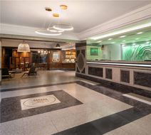 Wyndham Garden Santiago Kennedy Hotel Lobby