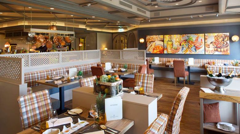 <b>Das Seela Braunschweig Restaurant</b>. Images powered by <a href="https://iceportal.shijigroup.com/" title="IcePortal" target="_blank">IcePortal</a>.