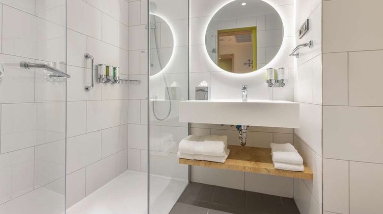 <b>Hampton by Hilton Cerkezkoy Room</b>. Images powered by <a href="https://iceportal.shijigroup.com/" title="IcePortal" target="_blank">IcePortal</a>.