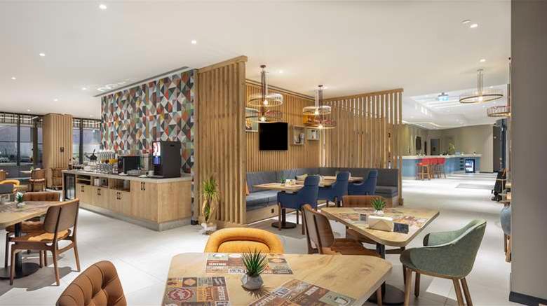 <b>Hampton by Hilton Cerkezkoy Lobby</b>. Images powered by <a href="https://iceportal.shijigroup.com/" title="IcePortal" target="_blank">IcePortal</a>.
