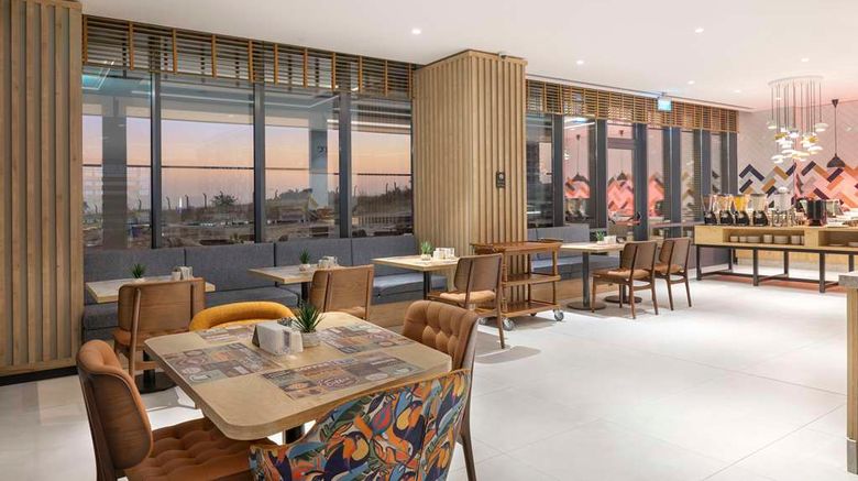 <b>Hampton by Hilton Cerkezkoy Restaurant</b>. Images powered by <a href="https://iceportal.shijigroup.com/" title="IcePortal" target="_blank">IcePortal</a>.