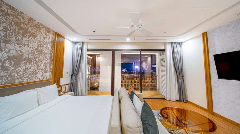 <b>Wyndham Garden Grandworld Phu Quoc Suite</b>. Images powered by <a href="https://iceportal.shijigroup.com/" title="IcePortal" target="_blank">IcePortal</a>.
