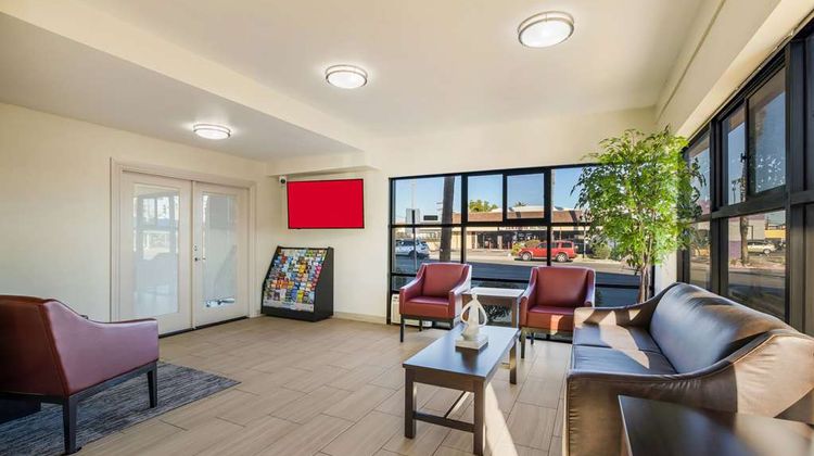 Days Inn by Wyndham Chula Vista Lobby