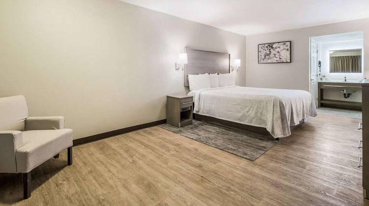 Days Inn by Wyndham Chula Vista Room
