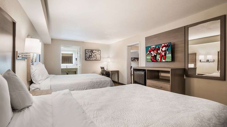 Days Inn by Wyndham Chula Vista Room