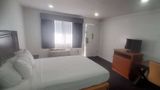 Travelodge by Wyndham Livonia-Detroit Room